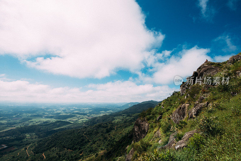 Serra da Mantiqueira，靠近波科斯・德・卡尔达斯市-米纳斯吉拉斯州-巴西